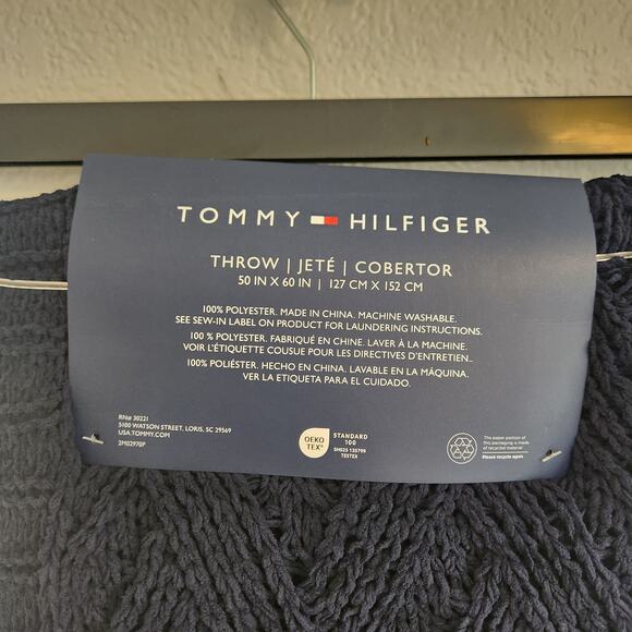 Tommy Hilfiger Chenille Throw 50"x60" Navy Blue Brand New with Tags - Picture 6 of 6